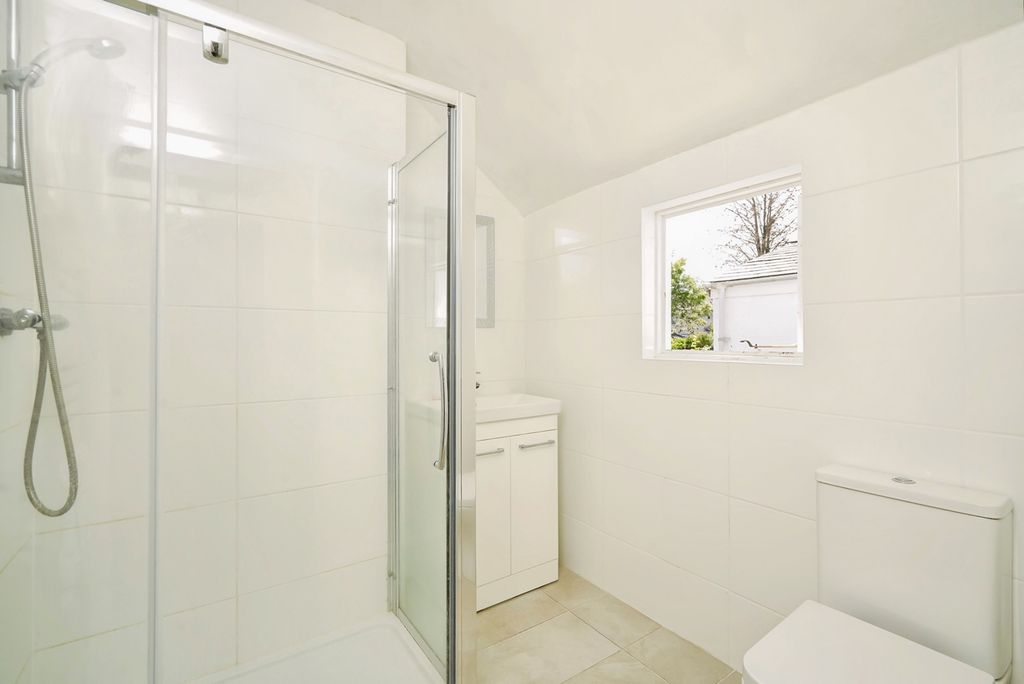 Property photo 3 of 7 Pbox-Img.Jpg