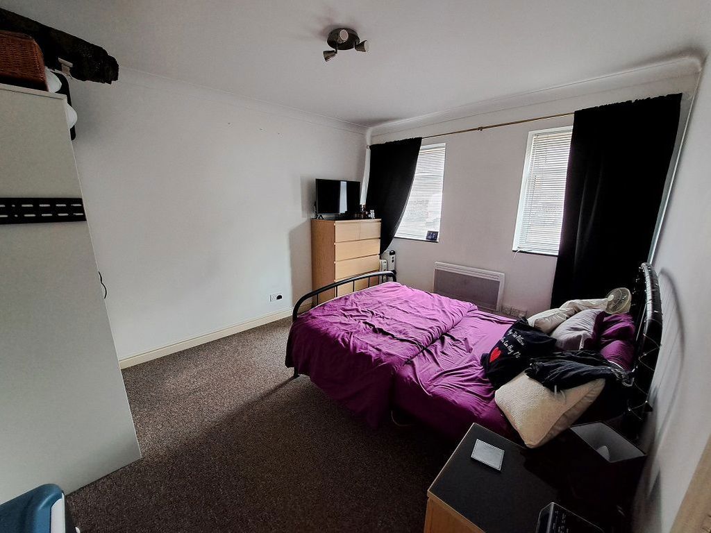 Property photo 3 of 5