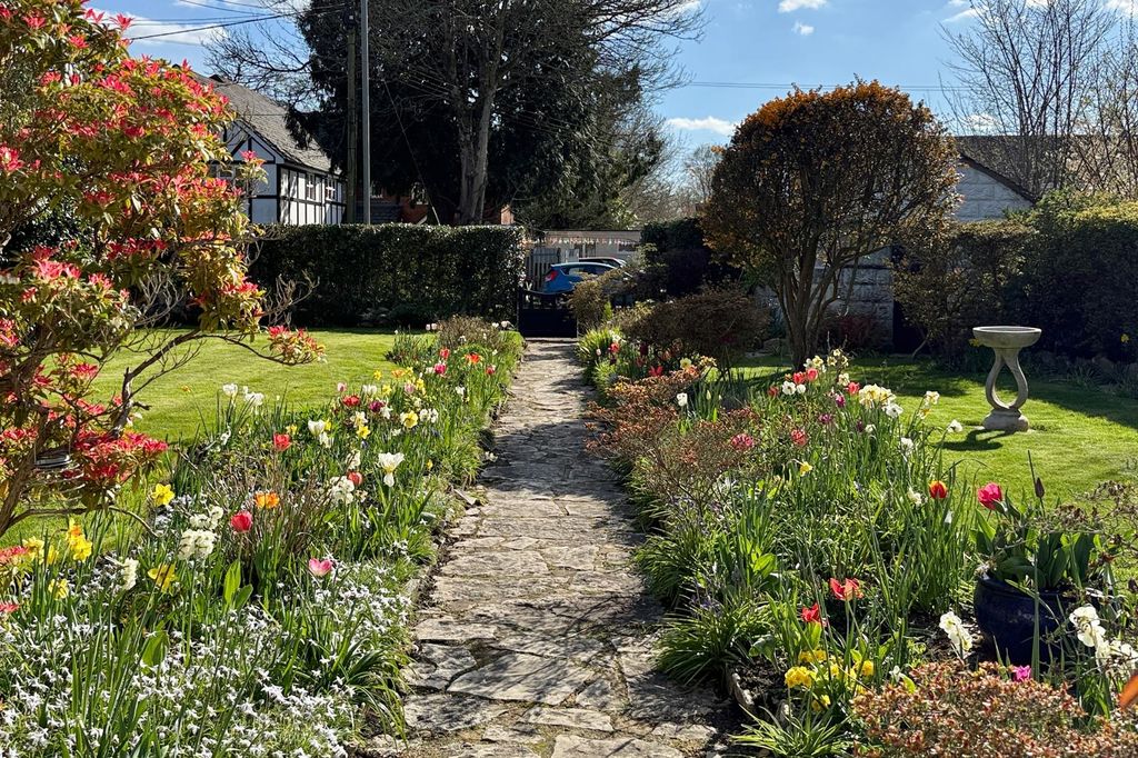 Property photo 3 of 36 Gallery