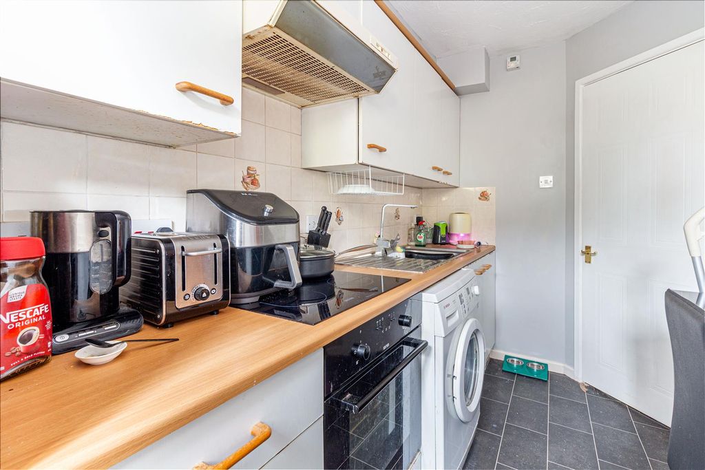 Property photo 2 of 9 Kitchen-2.Jpg