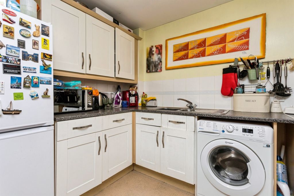 Property photo 2 of 15