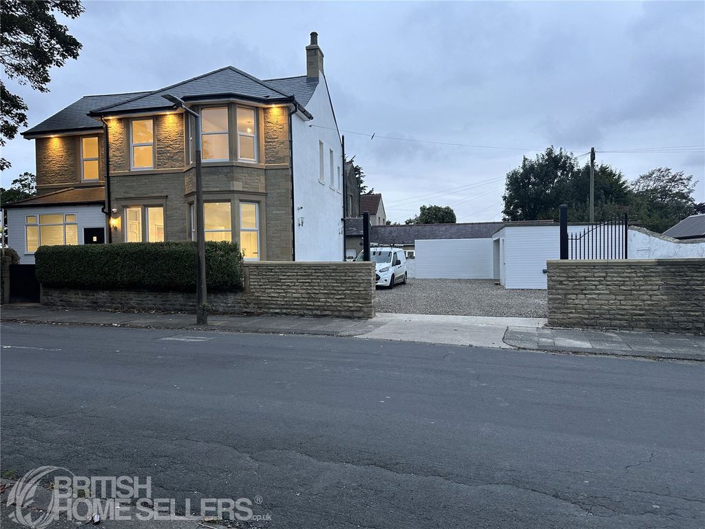 Property photo 1 of 22 Picture No. 03
