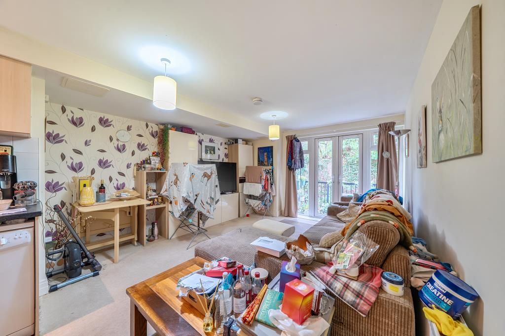 Property photo 3 of 14 Reception