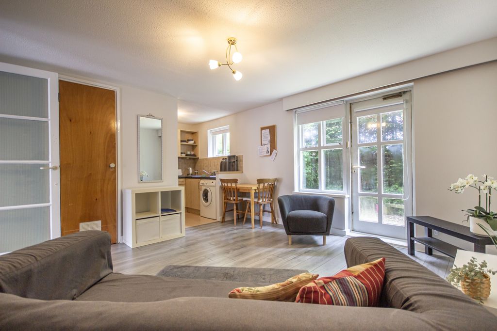Property photo 2 of 16 1