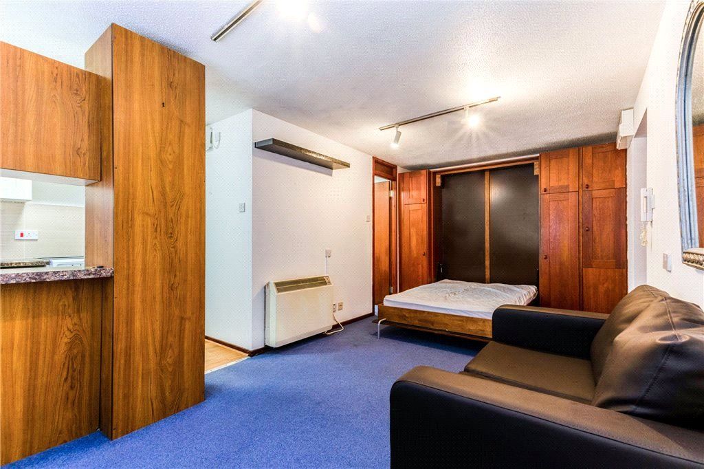 Property photo 3 of 7 Studio