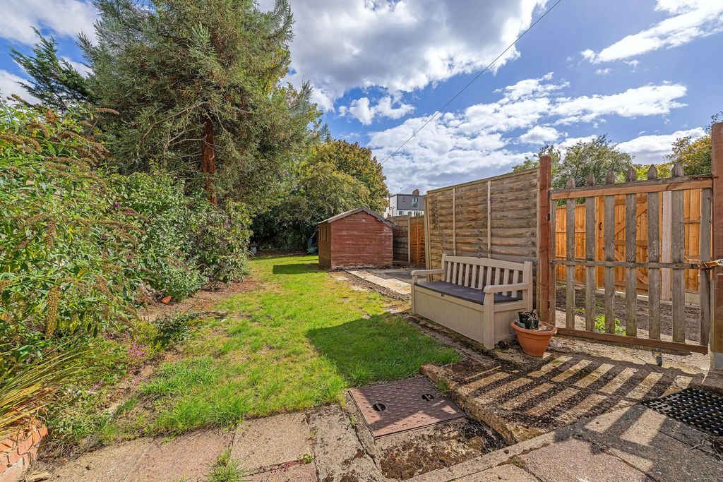 Property photo 2 of 10