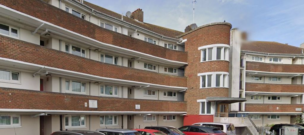 Property photo 1 of 7 Keir Hardie House, Marian Way, London, Nw10