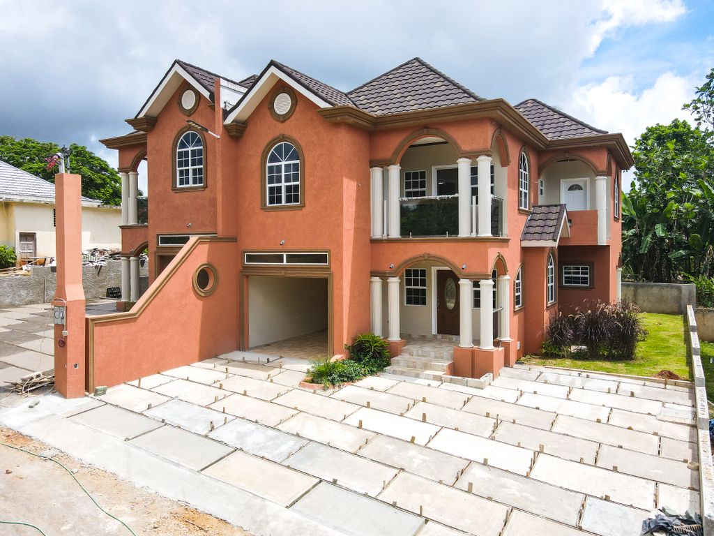 Property photo 2 of 45