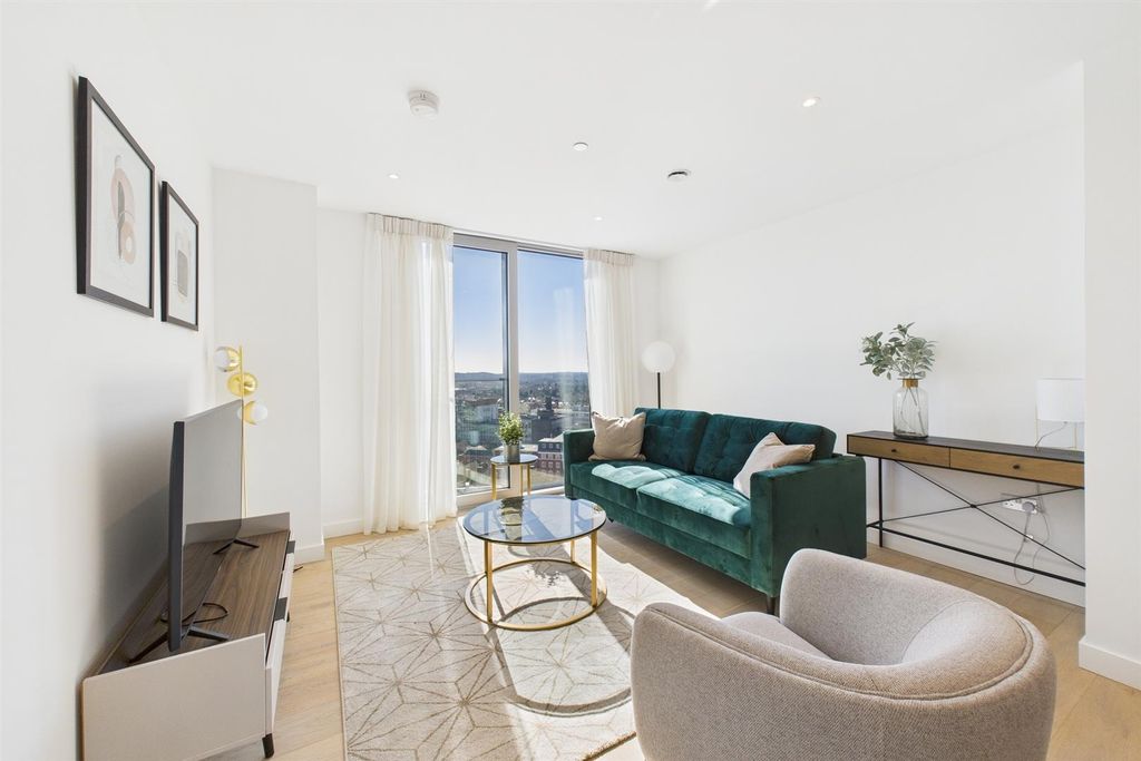 Property photo 2 of 13 Cam02700G0-Pr0257-Still003.Jpg