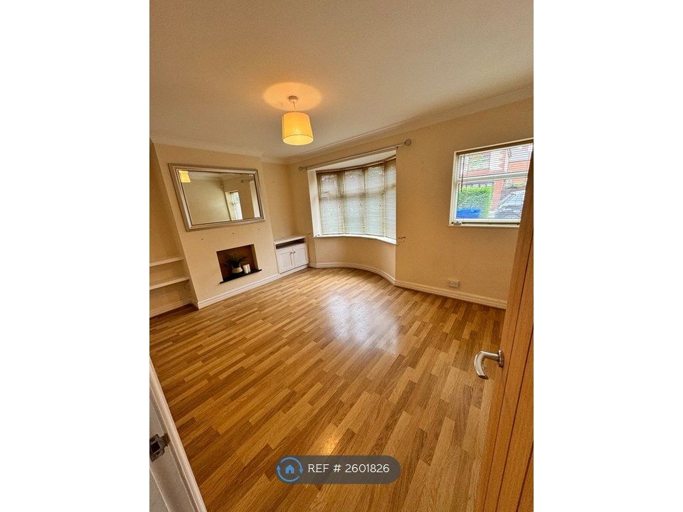 Property photo 3 of 17 Living Room