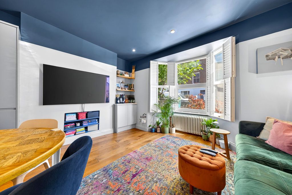 Property photo 1 of 15