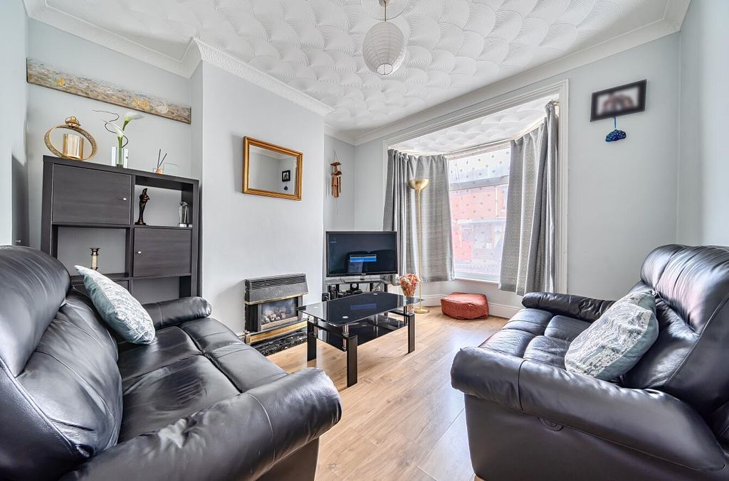 Property photo 2 of 17 1486432-1-6A60E7Db21Bd2.Jpg
