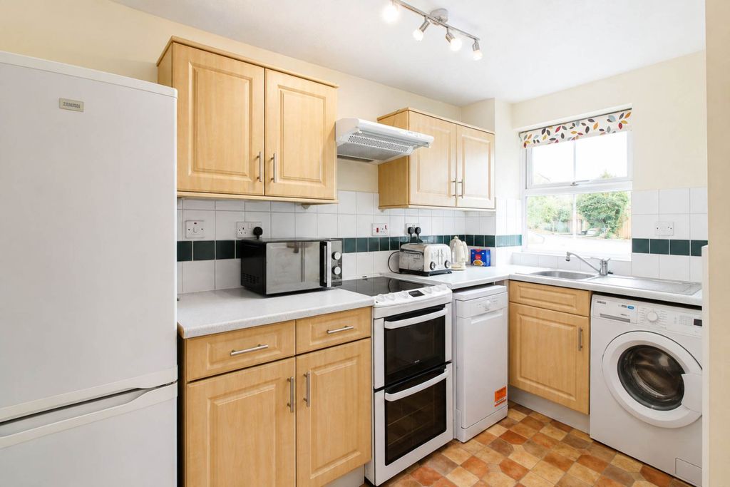 Property photo 3 of 7