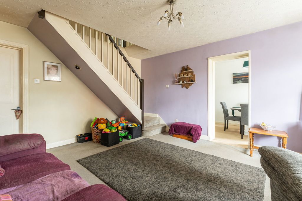 Property photo 3 of 16