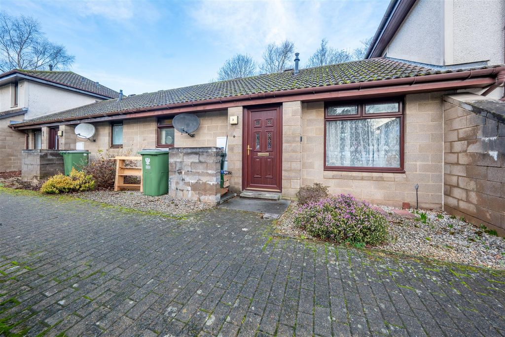 Property photo 2 of 23 Dsc00180-Hdr.Jpg