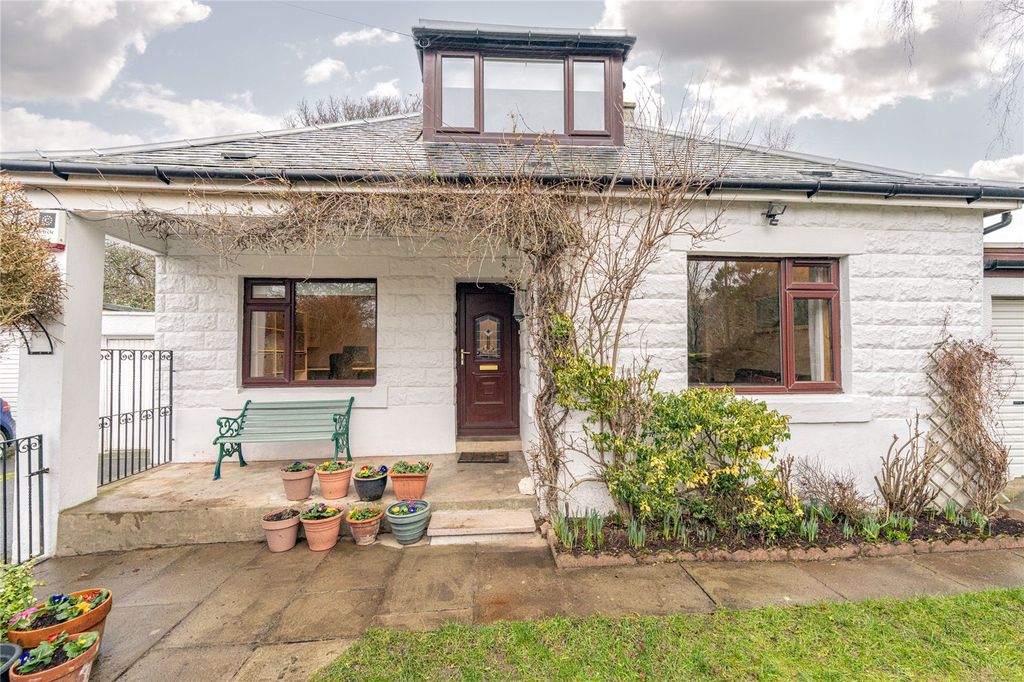 Property photo 1 of 33 Front Aspect