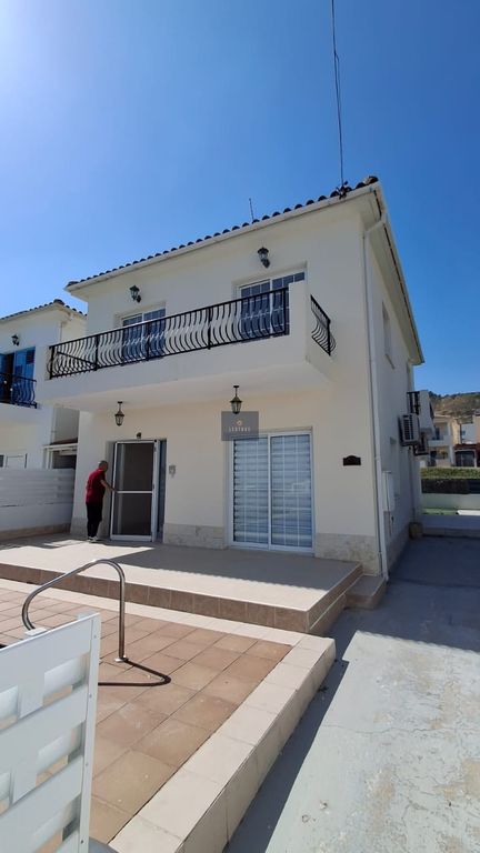 Property photo 1 of 45