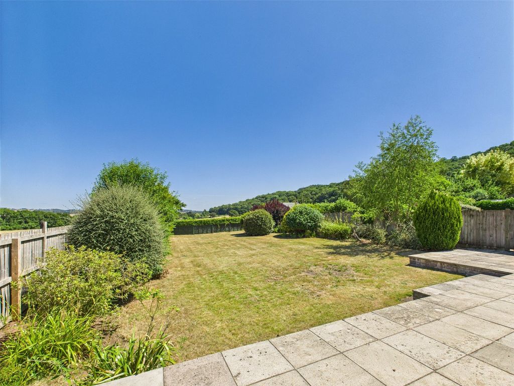 Property photo 3 of 19 Picture No. 12