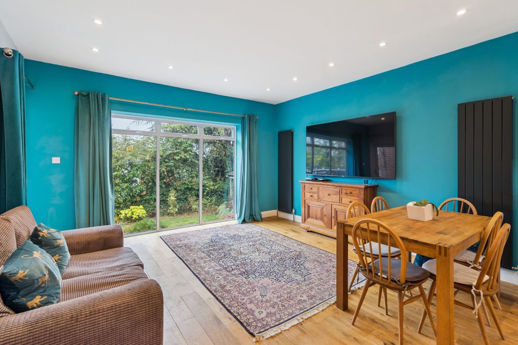 Property photo 3 of 23