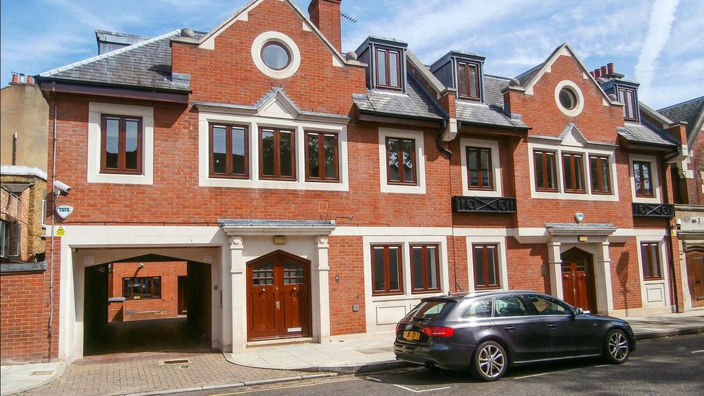 Property photo 1 of 6 1 St Mary Abotts Place, Kensington W8, Office For Rent, Ext Courtyard Entrace.Jpg