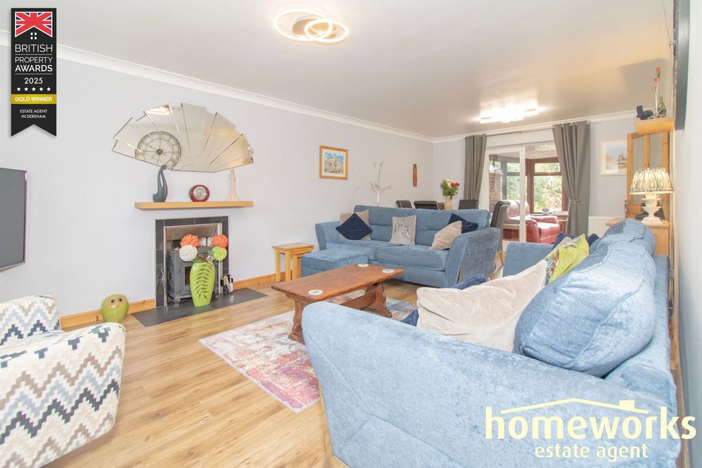 Property photo 3 of 27
