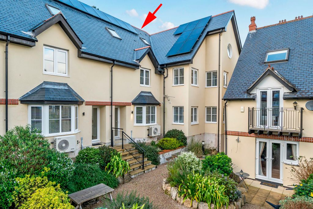 Property photo 1 of 9 Photo 1