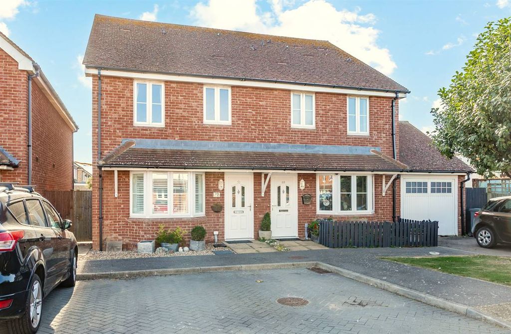 Property photo 1 of 21