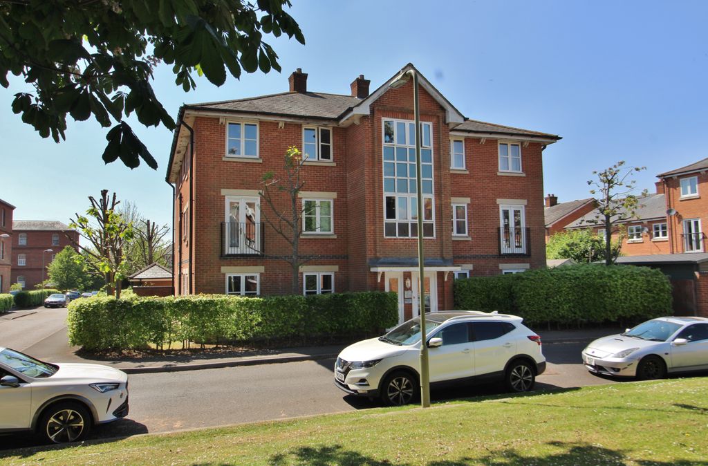 Property photo 1 of 6