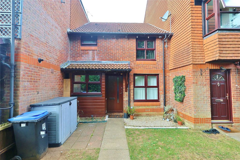 Property photo 1 of 3 Picture No. 05