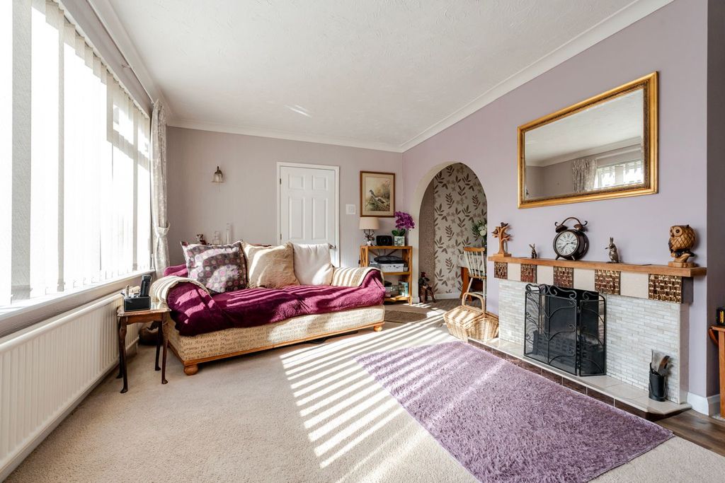 Property photo 3 of 16