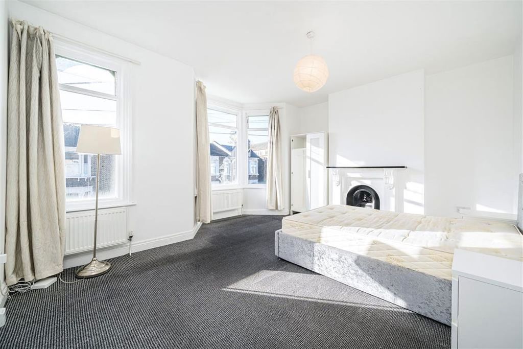 Property photo 3 of 5