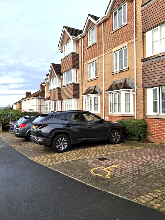 Property photo 1 of 8