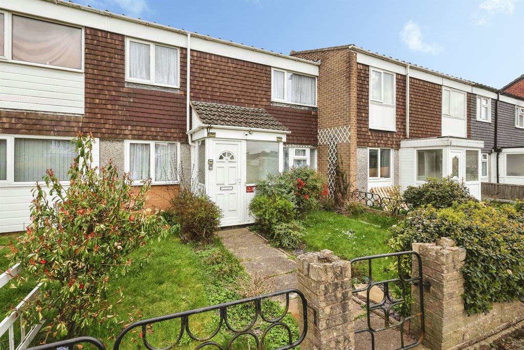 Property photo 2 of 19