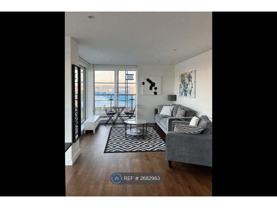 Property photo 1 of 12 Living Area