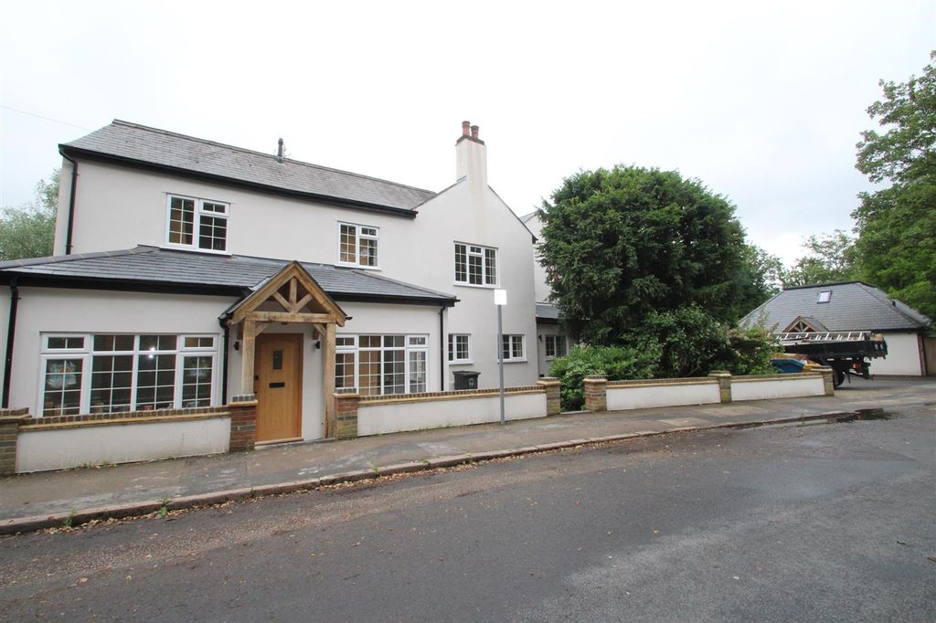 Property photo 1 of 23 Front