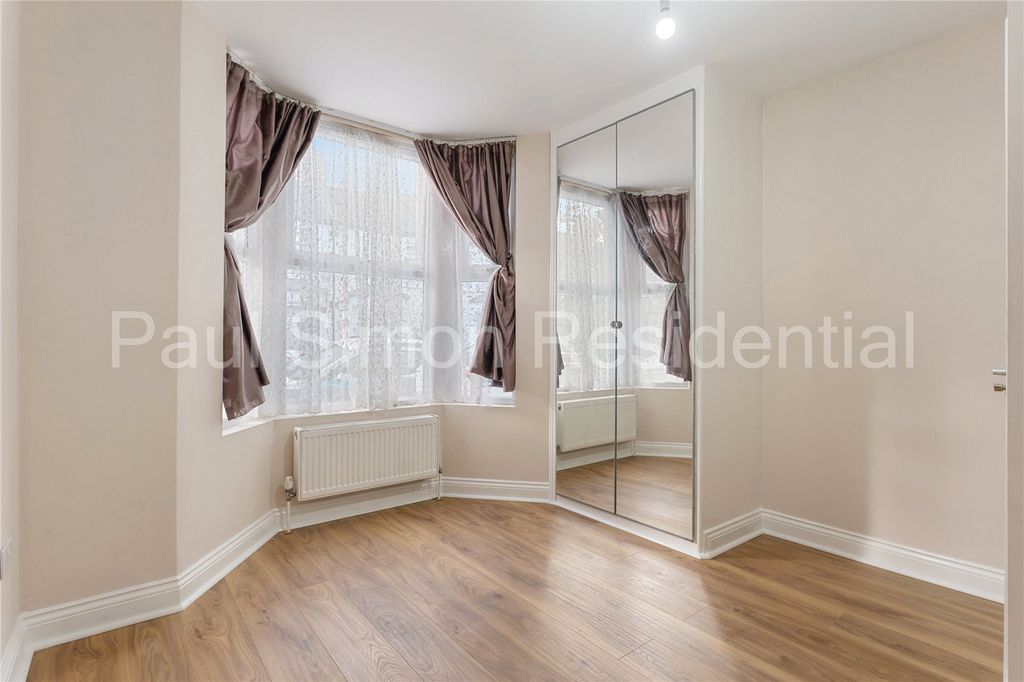 Property photo 2 of 12 Picture No. 03