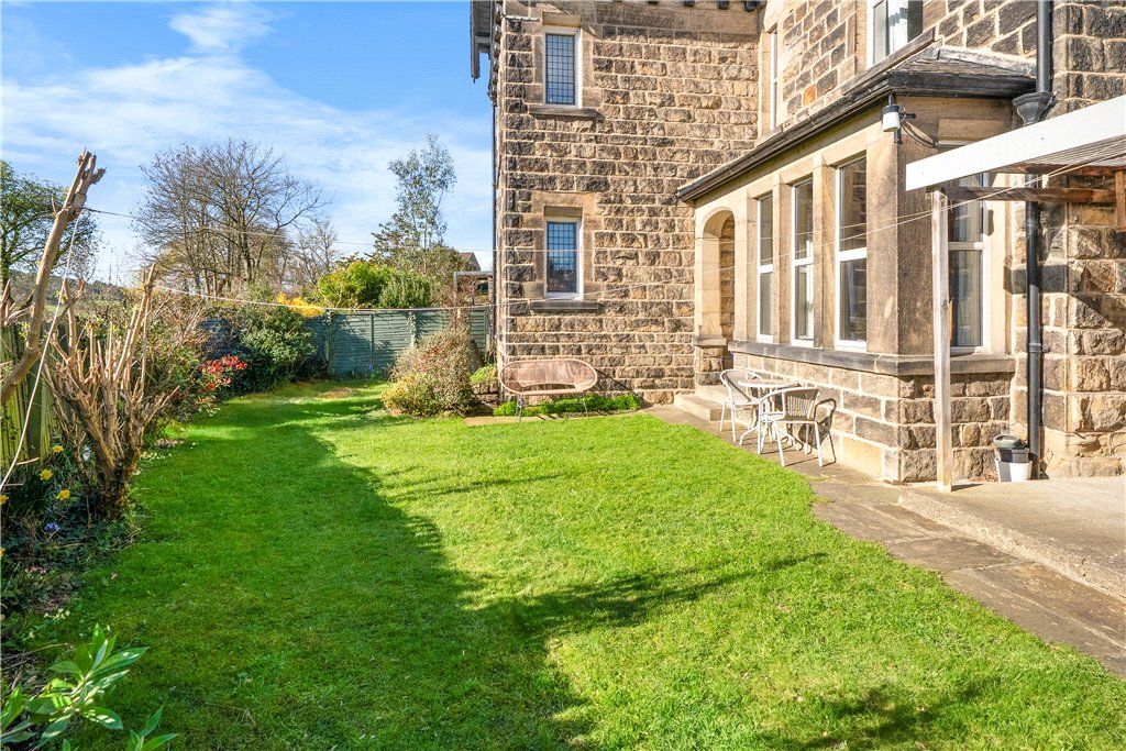 Property photo 2 of 12 Rear