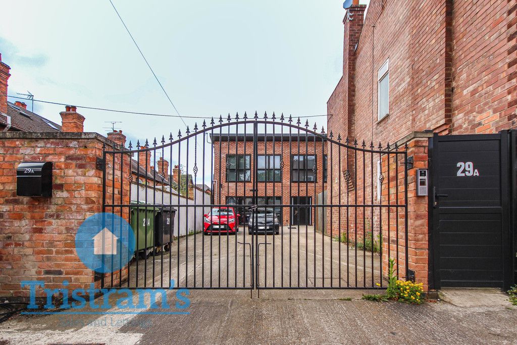 Property photo 1 of 13 13