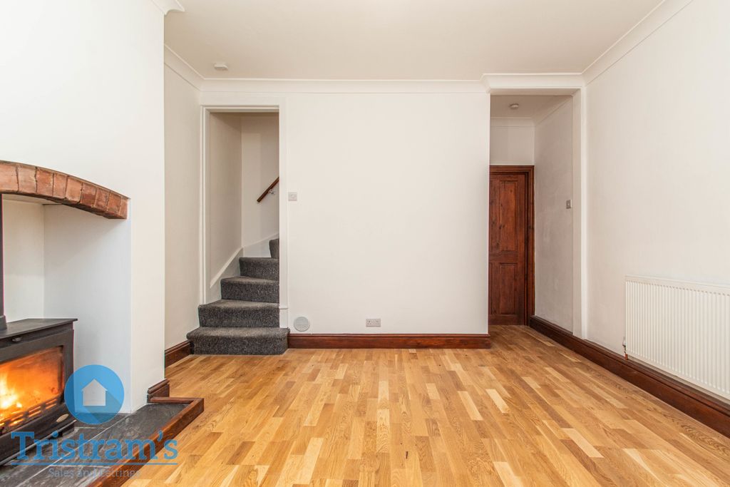 Property photo 3 of 25