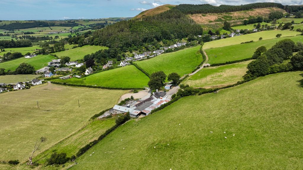 Property photo 1 of 54