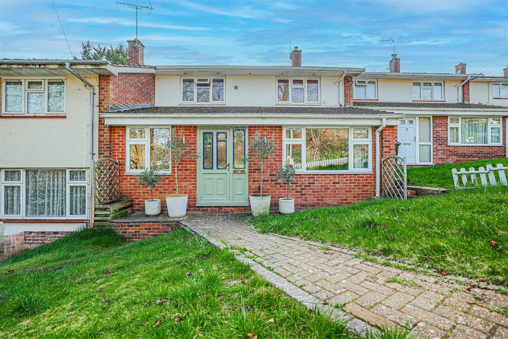 Property photo 1 of 27 980A6774-1.Png