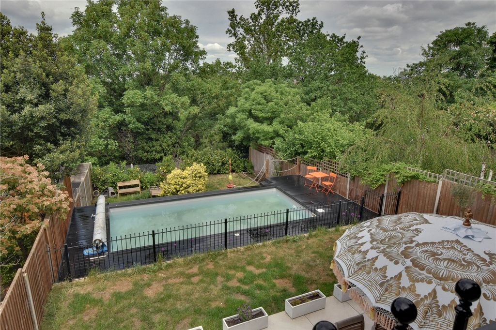 Property photo 3 of 48 Picture No. 08