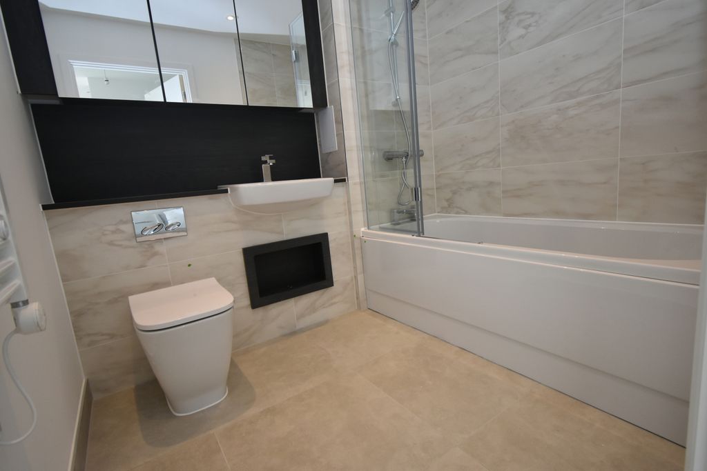 Property photo 3 of 5 Gallery