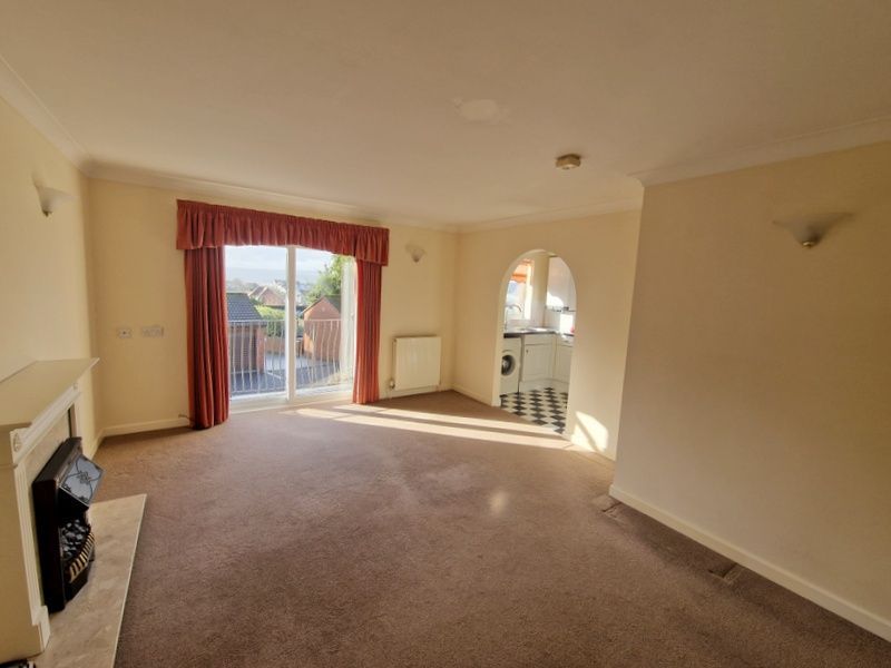 Property photo 2 of 8