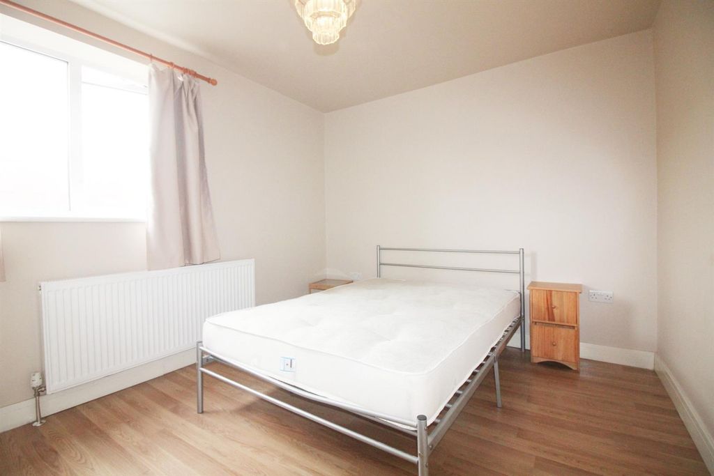 Property photo 2 of 8 Img_4348.Jpg