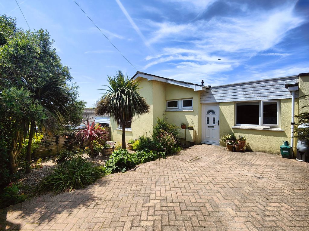 Property photo 1 of 33 External
