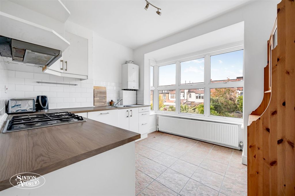 Property photo 3 of 8 Tff - 37 Elers Road-5.Jpg