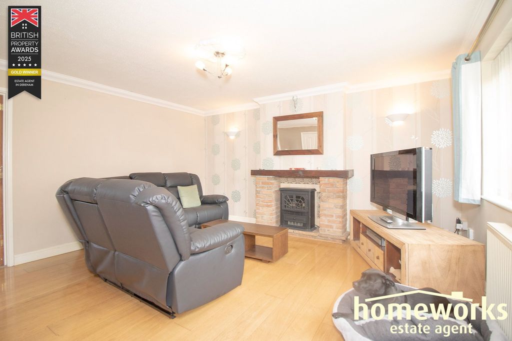 Property photo 2 of 12