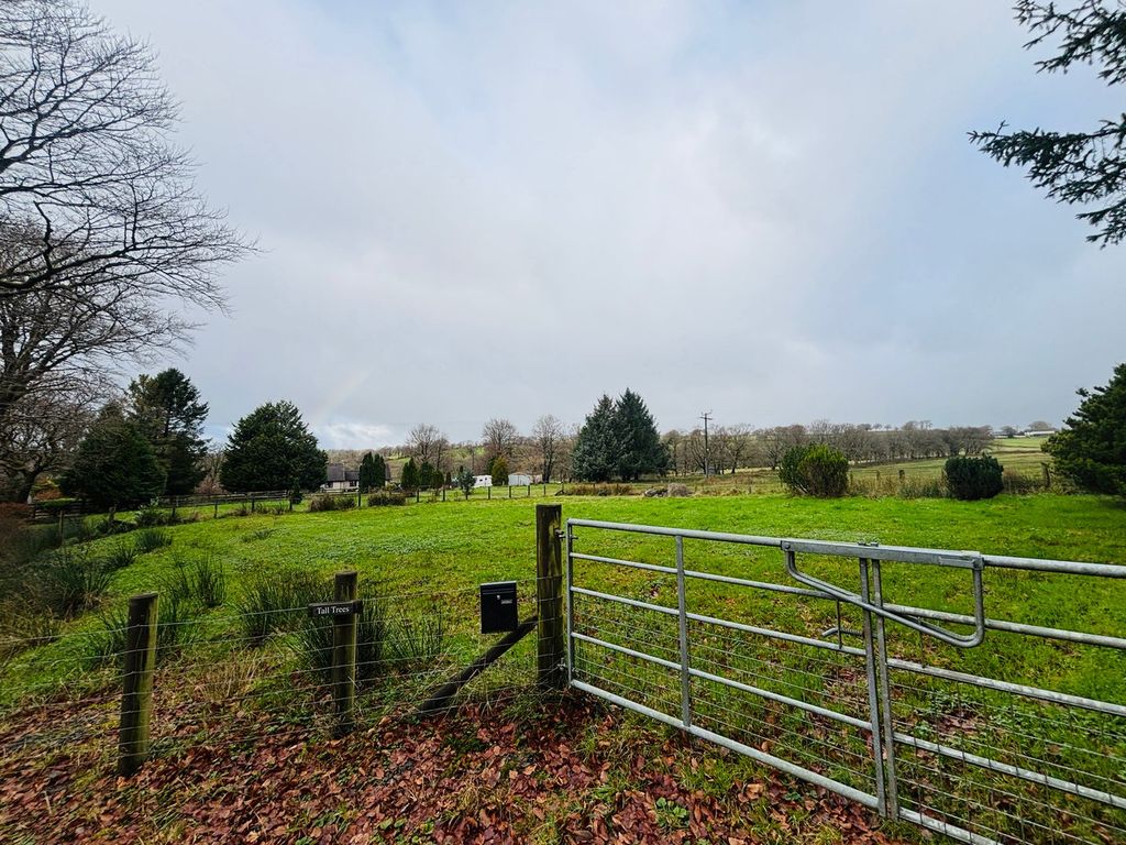 Property photo 3 of 24