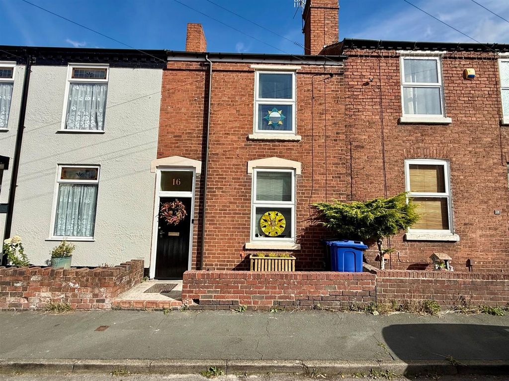 Property photo 1 of 17